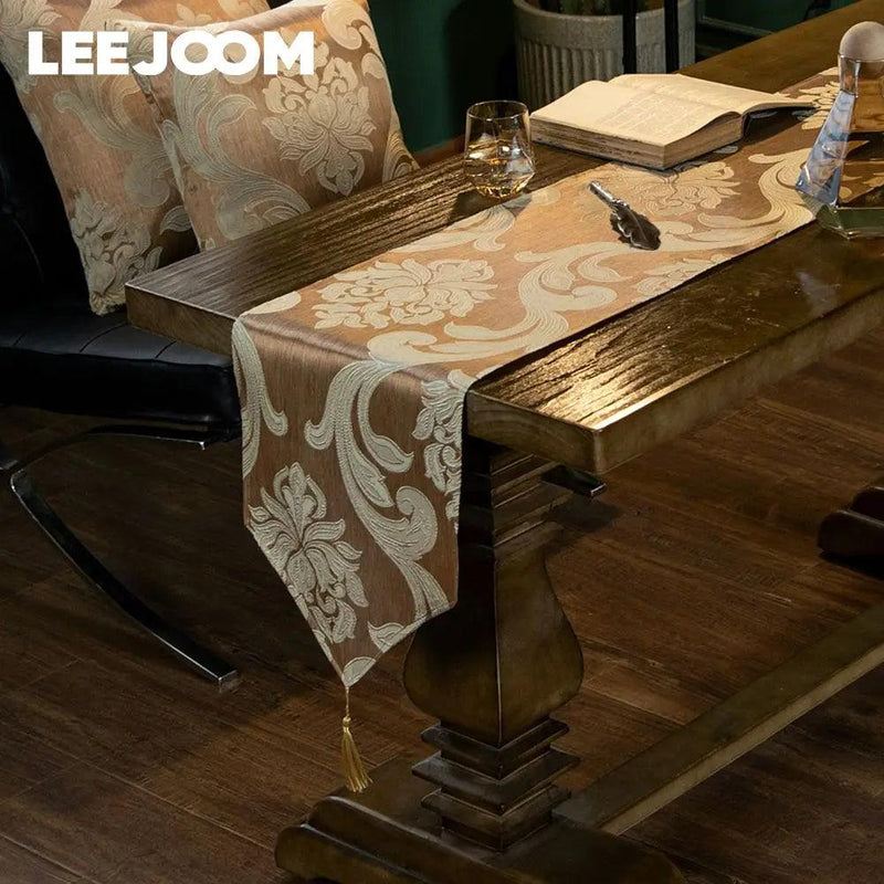 Caminho de Mesa Jacquard Bordado.
