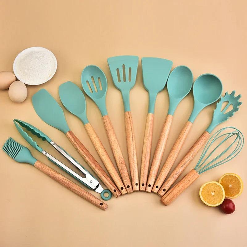 Jogo Talheres Utensílios Kit 12 Peças em Silicone E Cabo De Madeira.