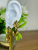 Brinco Folhas Pinçadas Banhada em Ouro 18k