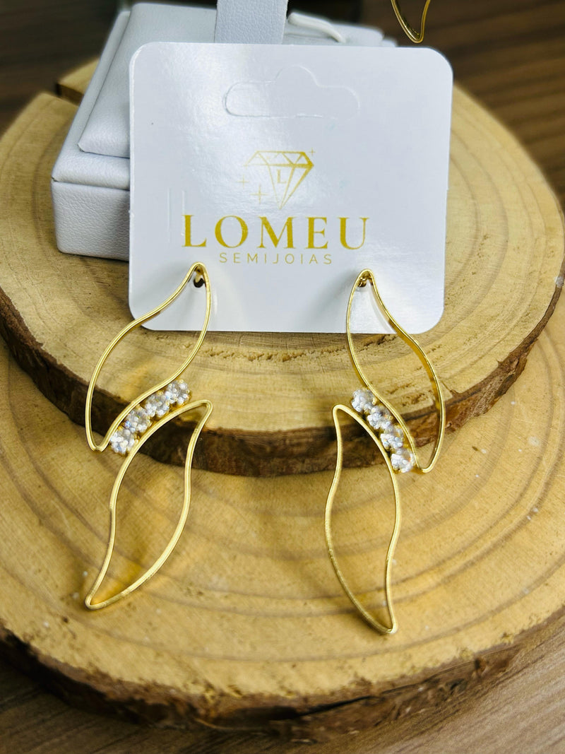 Brinco Folhas Abertas Com Pedras Banhado em Ouro 18k