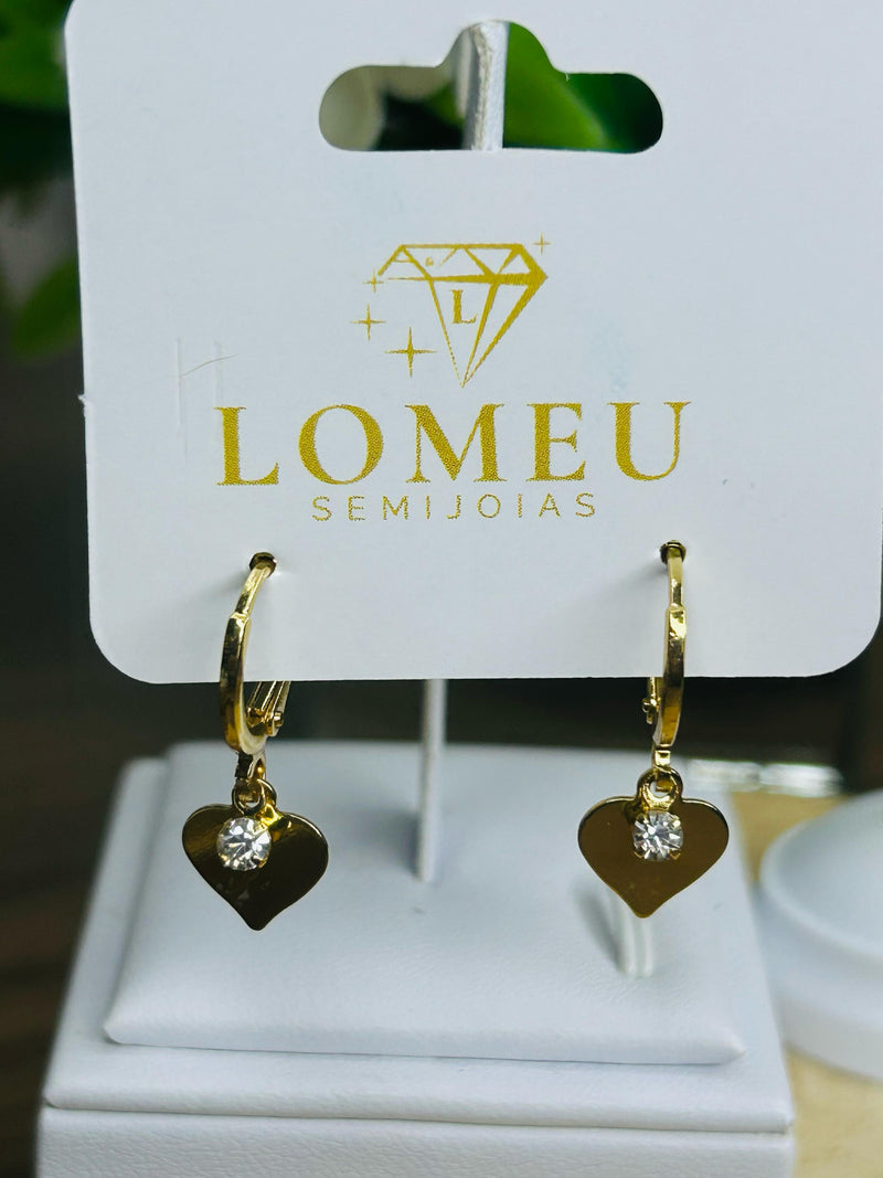 Brinco Argolinha Coração com Ponto de Luz Banhado em Ouro 18k