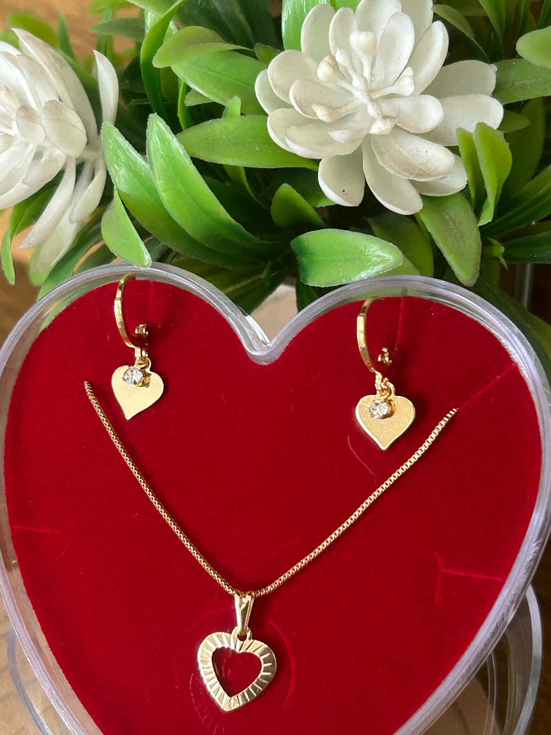 Conjunto Três Corações Banhado a Ouro 18K