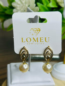 Brinco Pérola Base Vazada Banhado a Ouro 18k