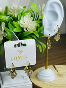 Brinco Argolinha em V com Pedrinhas Banhado a Ouro 18k