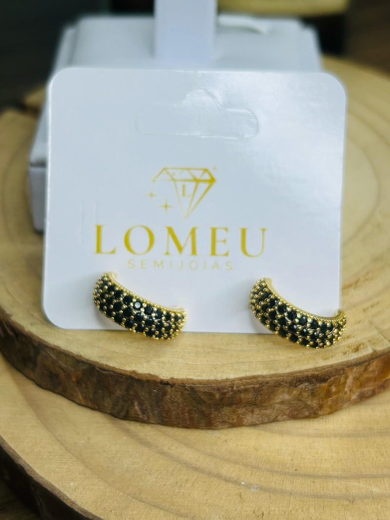 Brinco Argolinha Meia Lua com Zircônia Preto Banhado em Ouro 18k