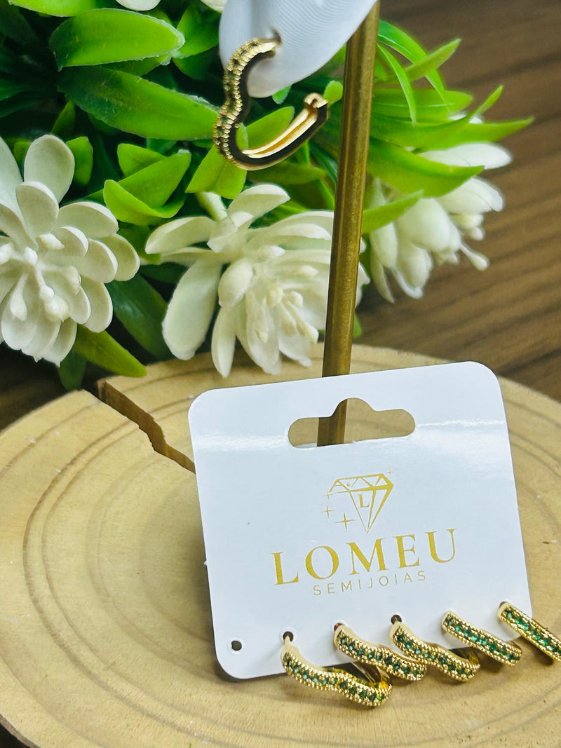 Trio Brincos Argolinha Coração com Zircônia Verde Banhado em Ouro 18k