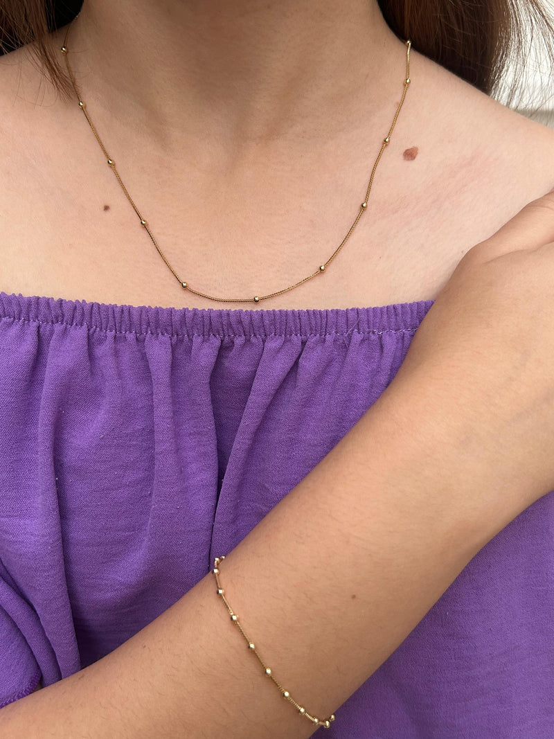 Conjunto Veneziana Bolinhas Banhado em Ouro 18k