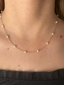 Colar Delicado com Pérolas Banhado a Ouro 18k