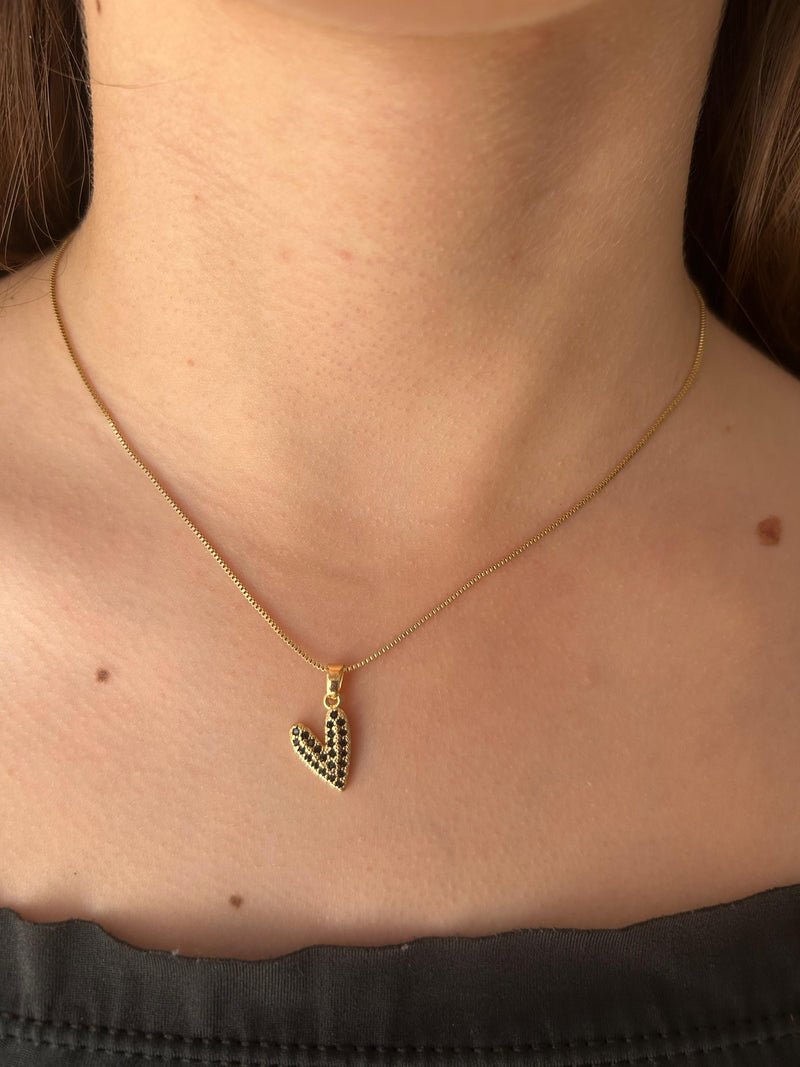 Conjunto Coração Esticadinho Com Zircônia Preto Banhado a Ouro 18K