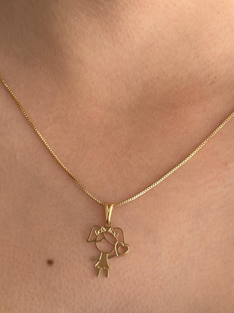 Corrente com Pingente Menina Feliz Banhado em Ouro 18k