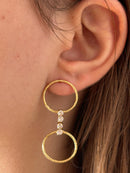 Brinco Duo Arcos com Cristais Banhado a Ouro 18k