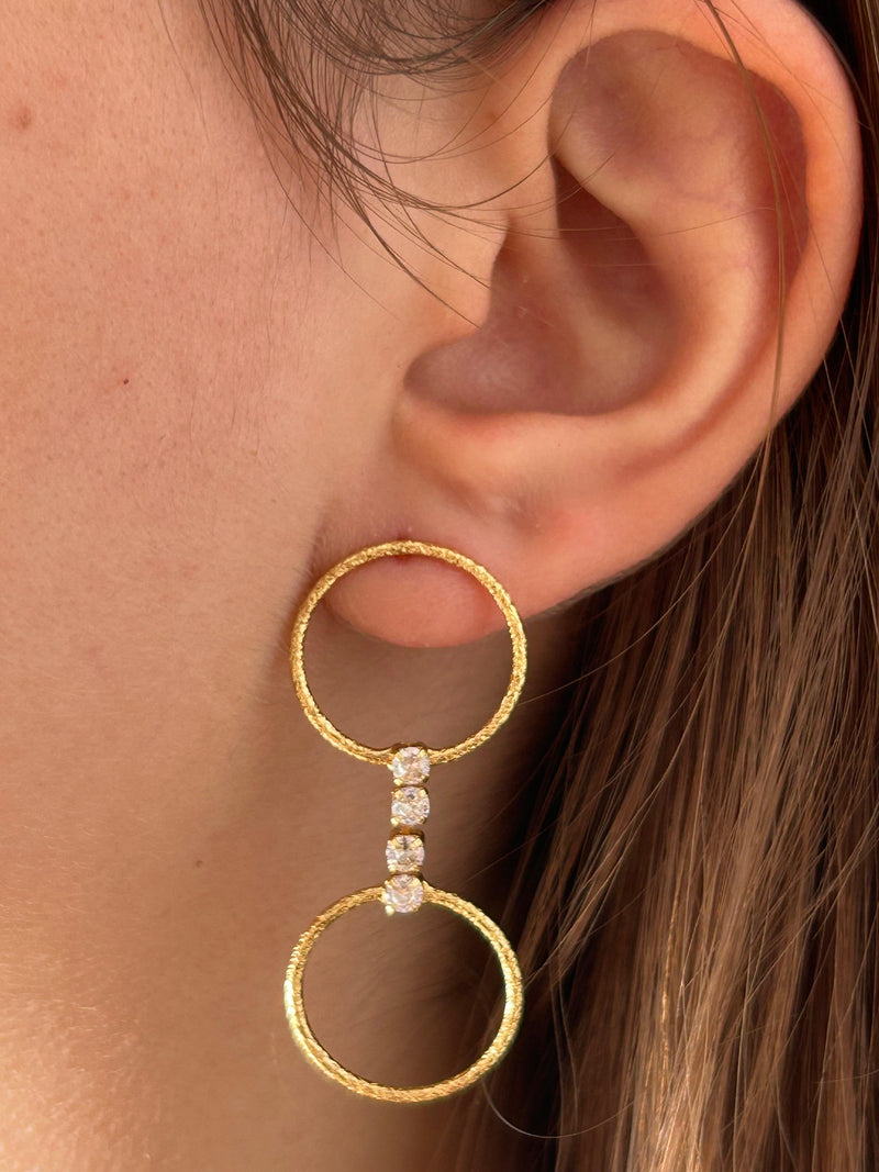 Brinco Duo Arcos com Cristais Banhado a Ouro 18k