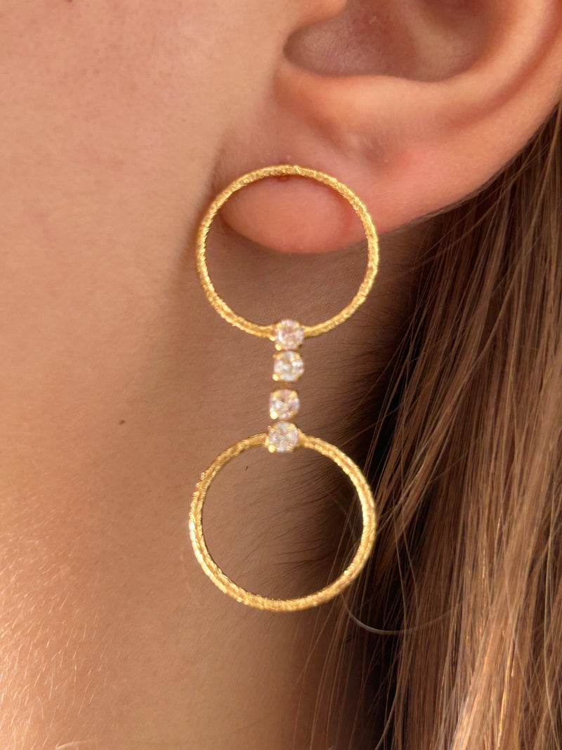 Brinco Duo Arcos com Cristais Banhado a Ouro 18k