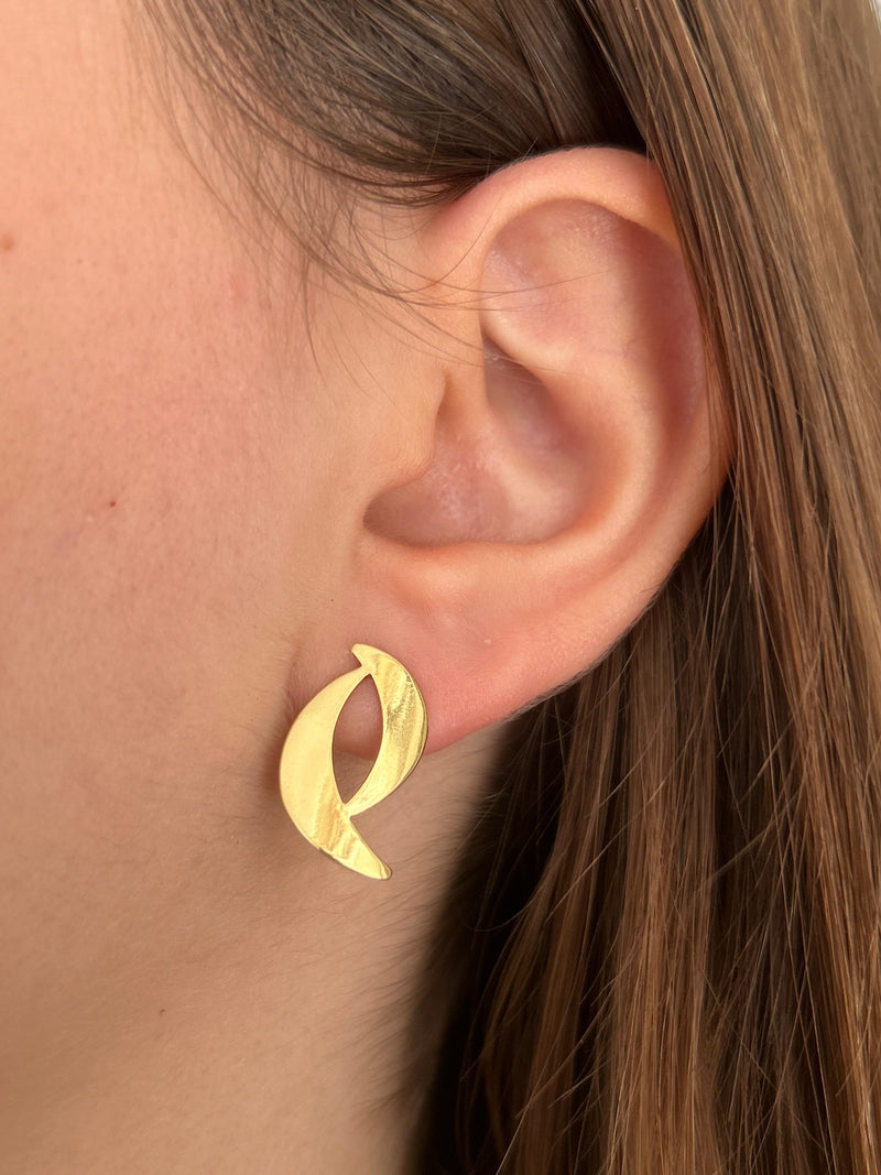 Brinco Lua Lisa Banhado a Ouro 18k