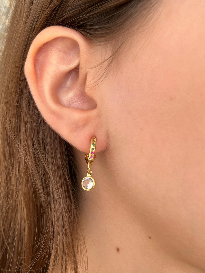 Brinco Argolinha com Zircônia Cravada e Ponto de Luz Banhado a Ouro 18k