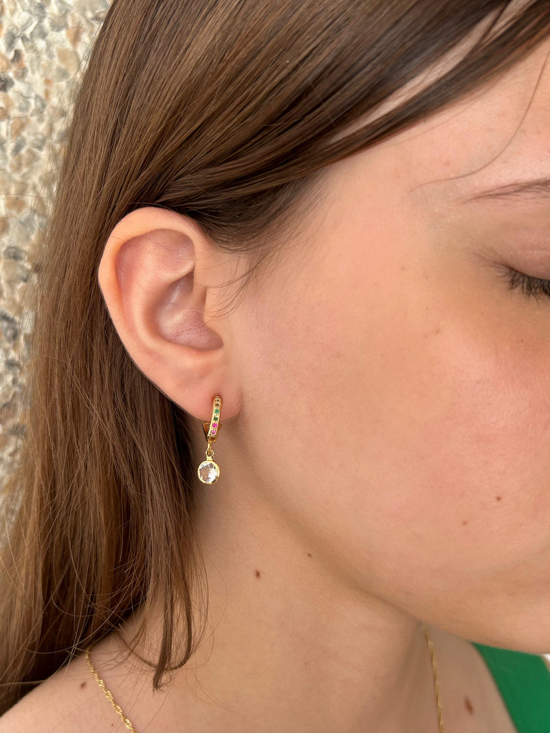 Brinco Argolinha com Zircônia Cravada e Ponto de Luz Banhado a Ouro 18k