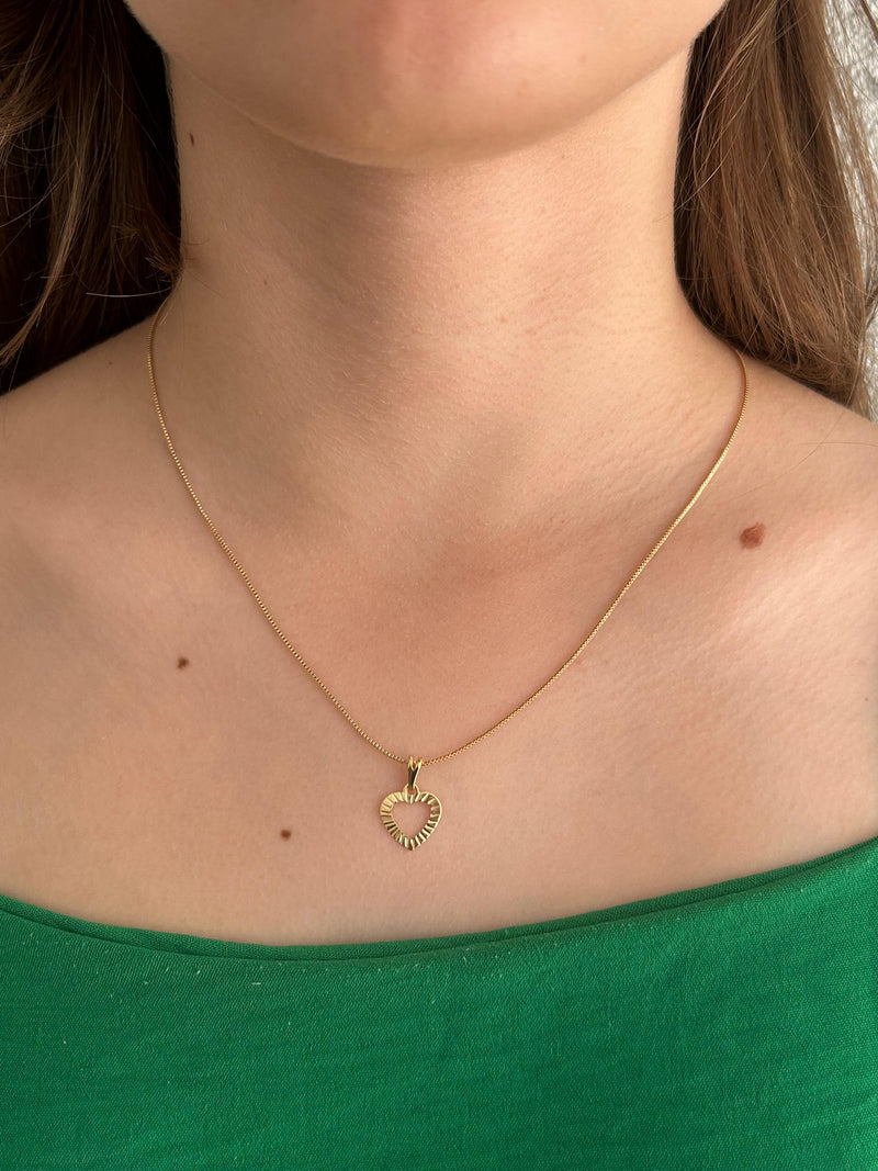 Corrente com Pingente Coração Banhado a Ouro 18K