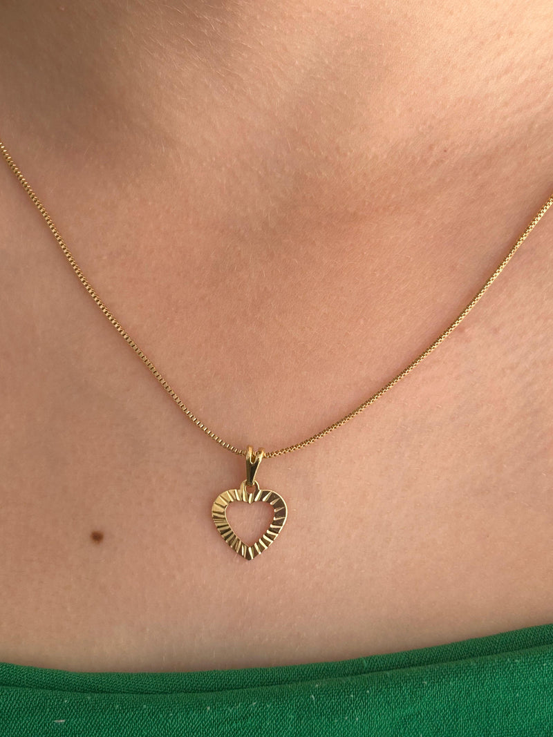 Corrente com Pingente Coração Banhado a Ouro 18K