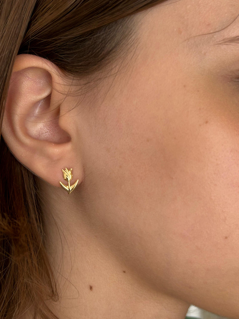 Brinco Mini Rosa Banhado a Ouro 18k