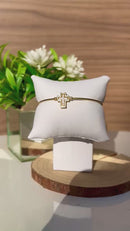 Bracelete Click Cruz com Zircônia banhado ouro 18k