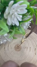 Anel Solitário com Micro Pedra Embutida Banhado a Ouro 18k