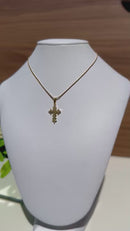 Corrente com Pingente Cruz Cravejado de Pedras Banhado a Ouro 18k