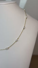 Colar Delicado com Pérolas Banhado a Ouro 18k