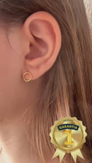 Brinco Mini Arco Escovado Banhado a Ouro 18k